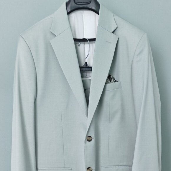 Napolean Stretch Sage Green Wool Suit made by Studio Suits-44L/38W - Picture 1 of 7